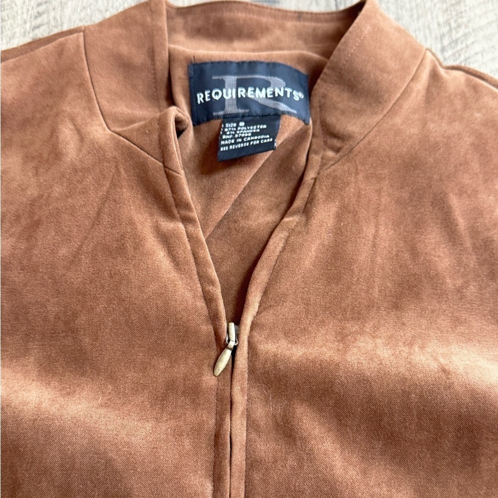 Requirements brown Jacket - Picture 11 of 11
